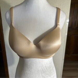 SOMA Enhancing Shape Wireless Bra‎ Size 38B 0715